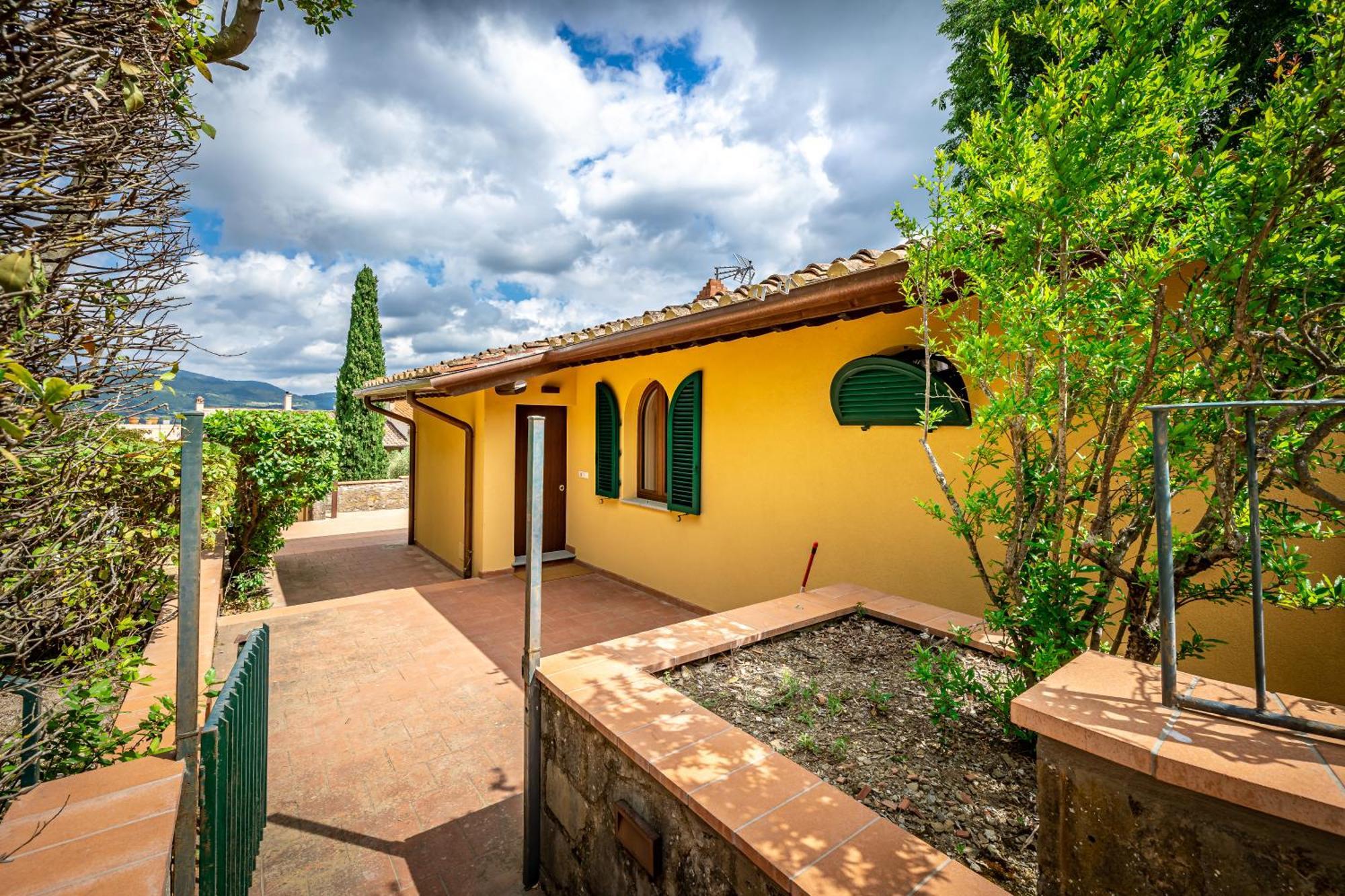Yid Cozy House In Fiesole With Jacuzzi Apartman Kültér fotó
